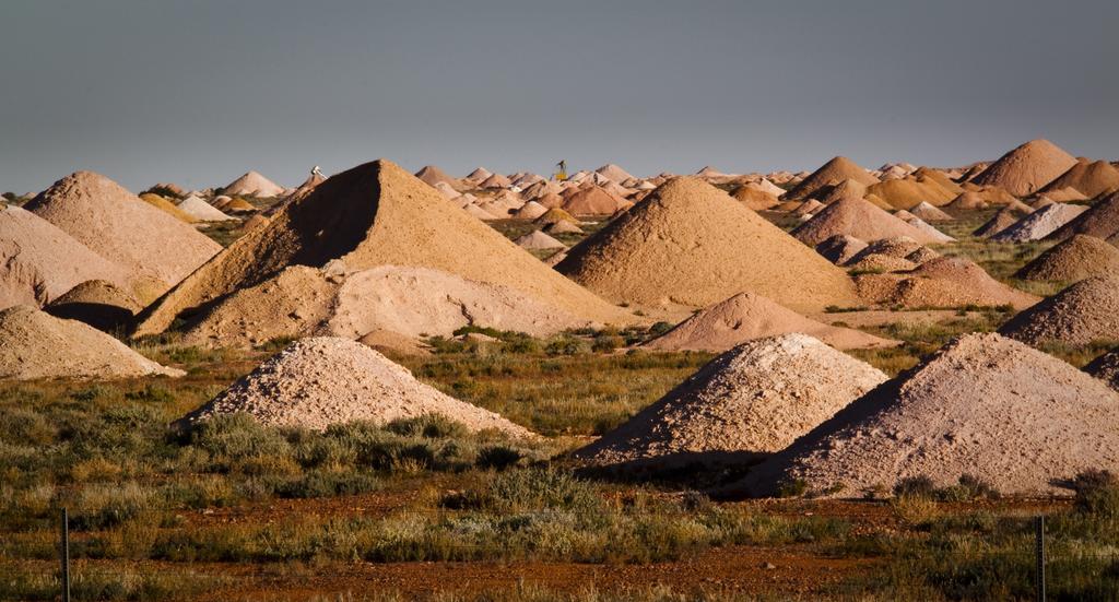 Hotel Breakaway Views 374 Alp St Coober Pedy Exterior foto